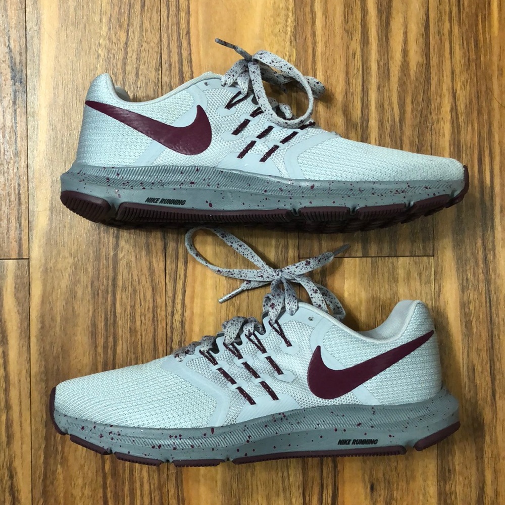Nike Womens Grey & Maroon Run Swift